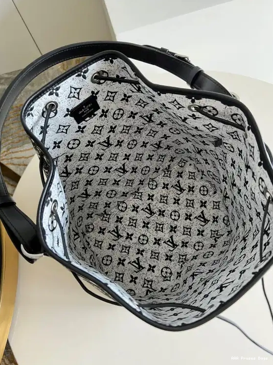 AAA Pruses Bags PETIT LOUIS VUITTON NOÉ 0518